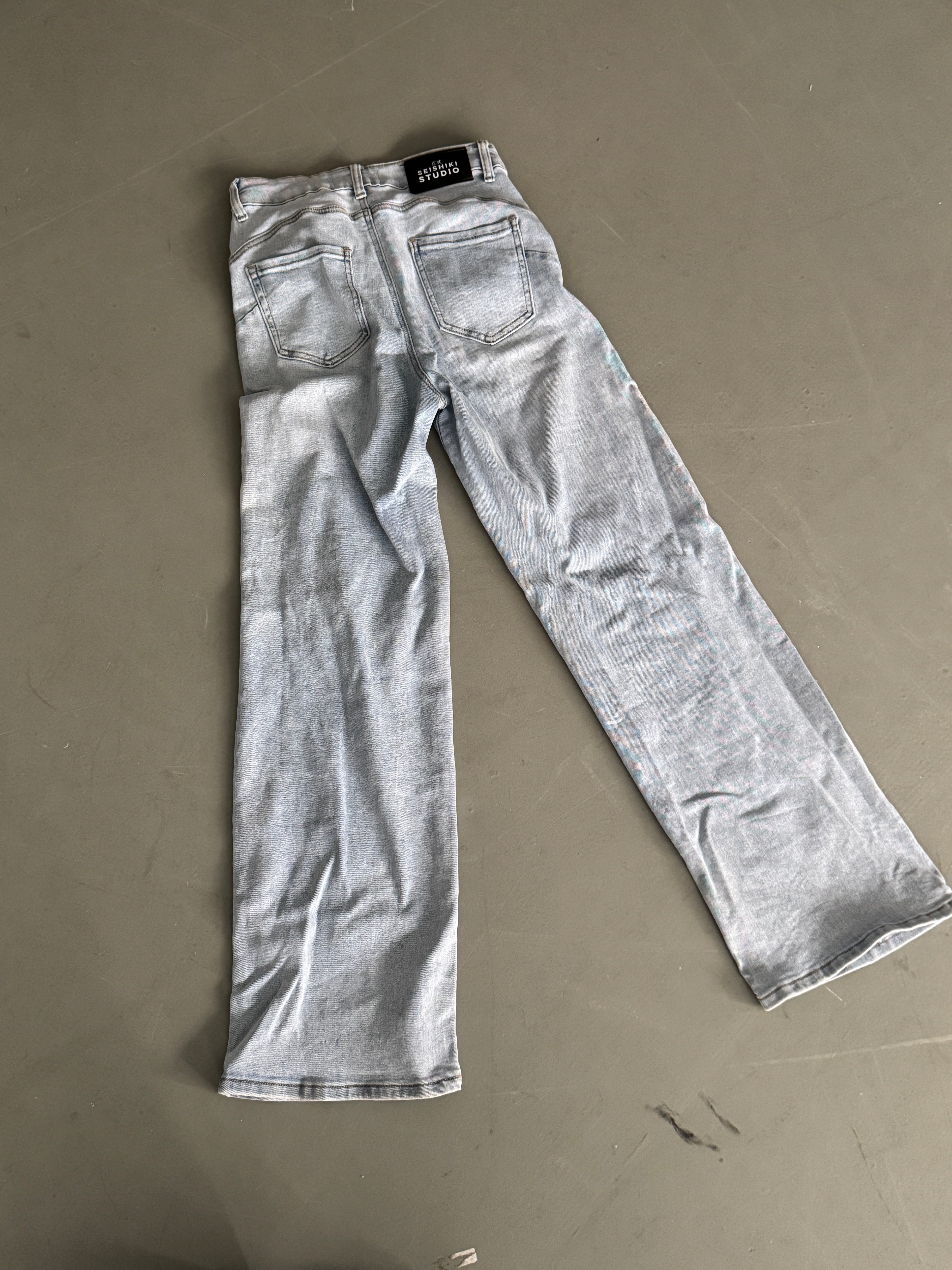 SAMPLE 048 - SIZE 38