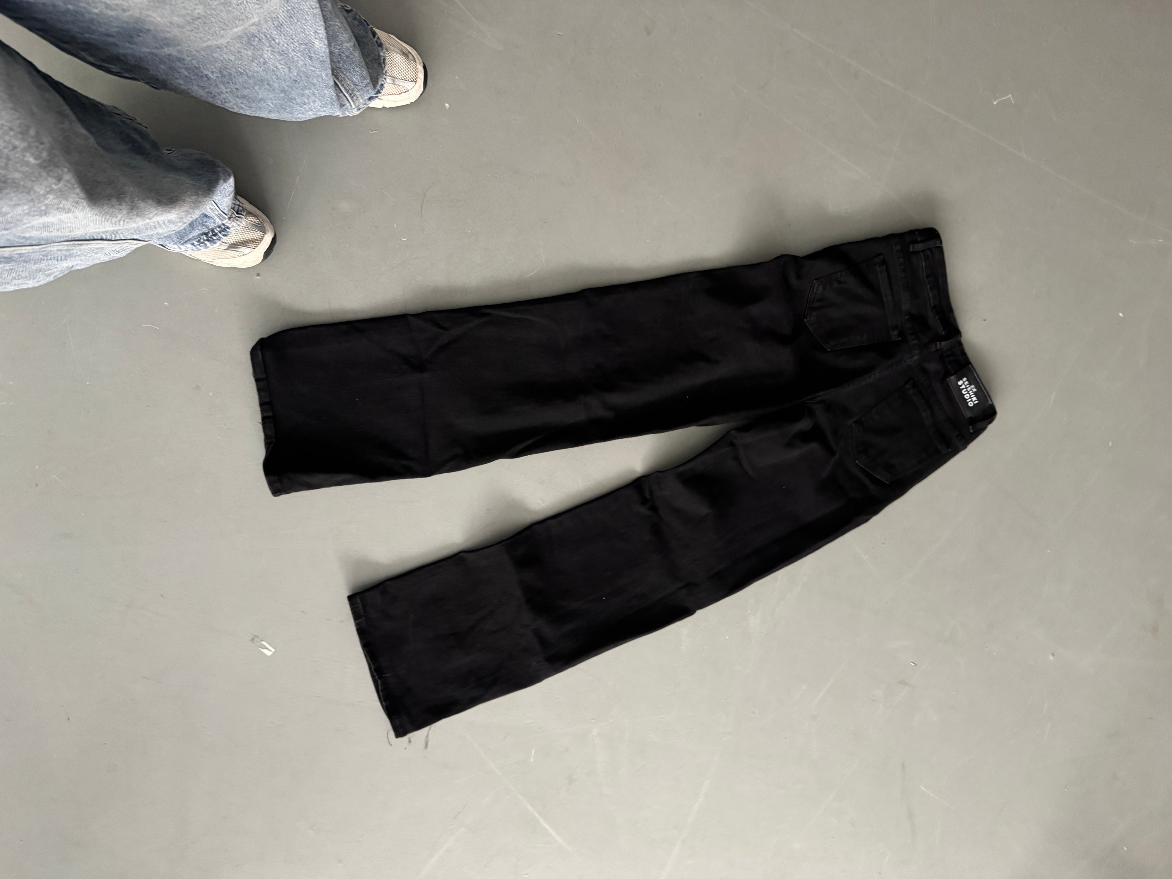 SAMPLE 055 - SIZE 40 TALL