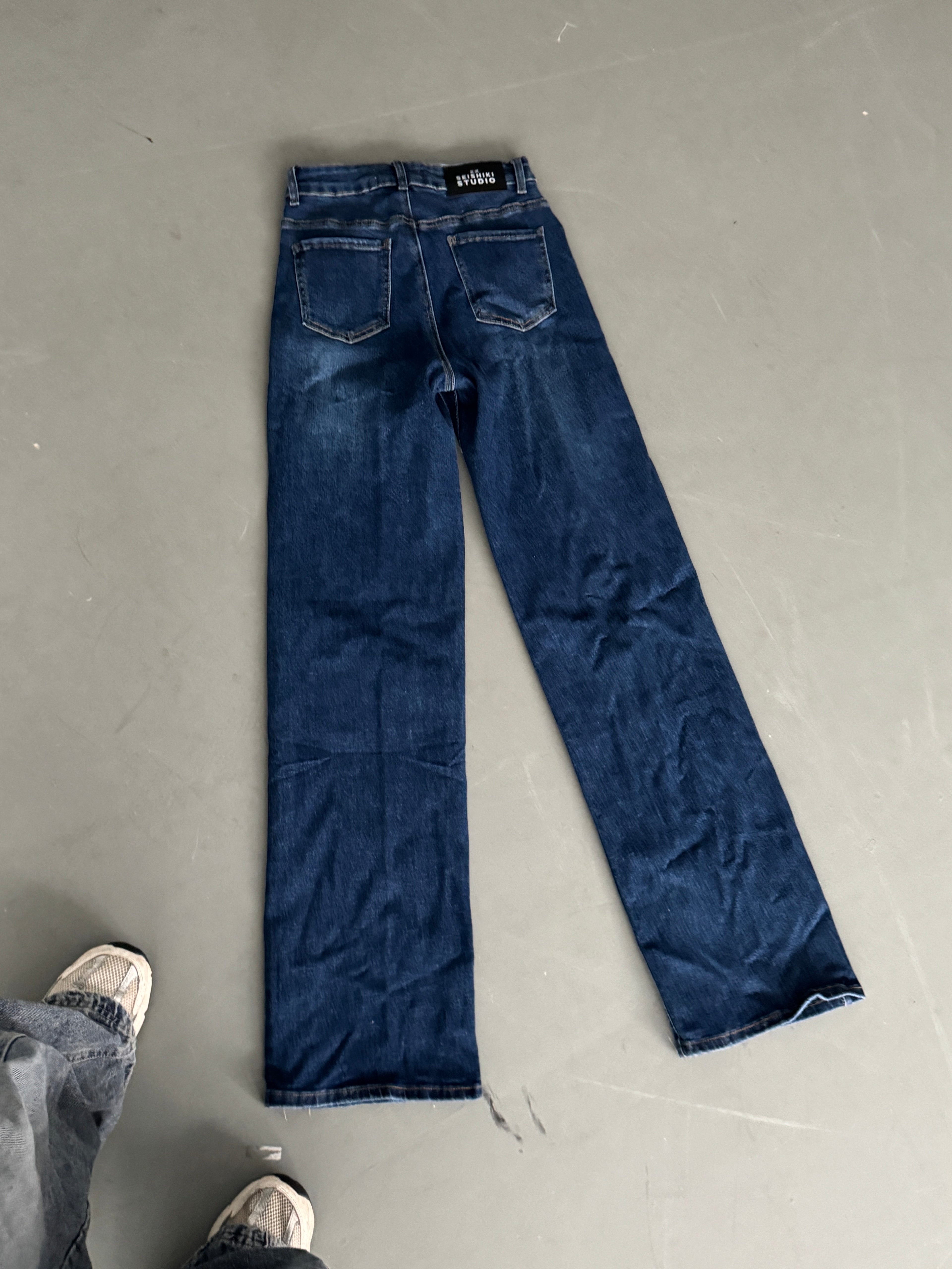 SAMPLE 056 - SIZE 38 TALL