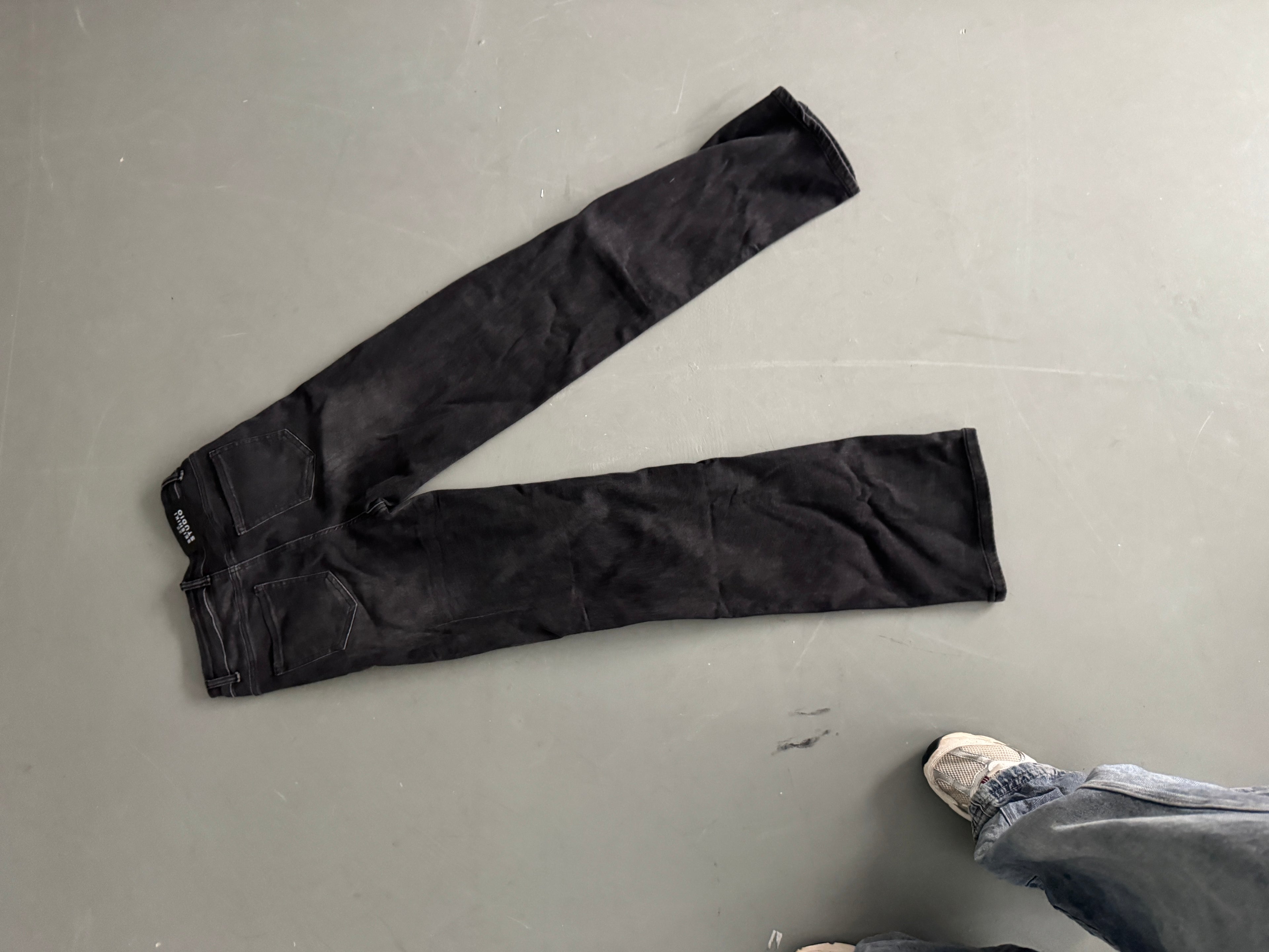 SAMPLE 057 - SIZE 38 TALL