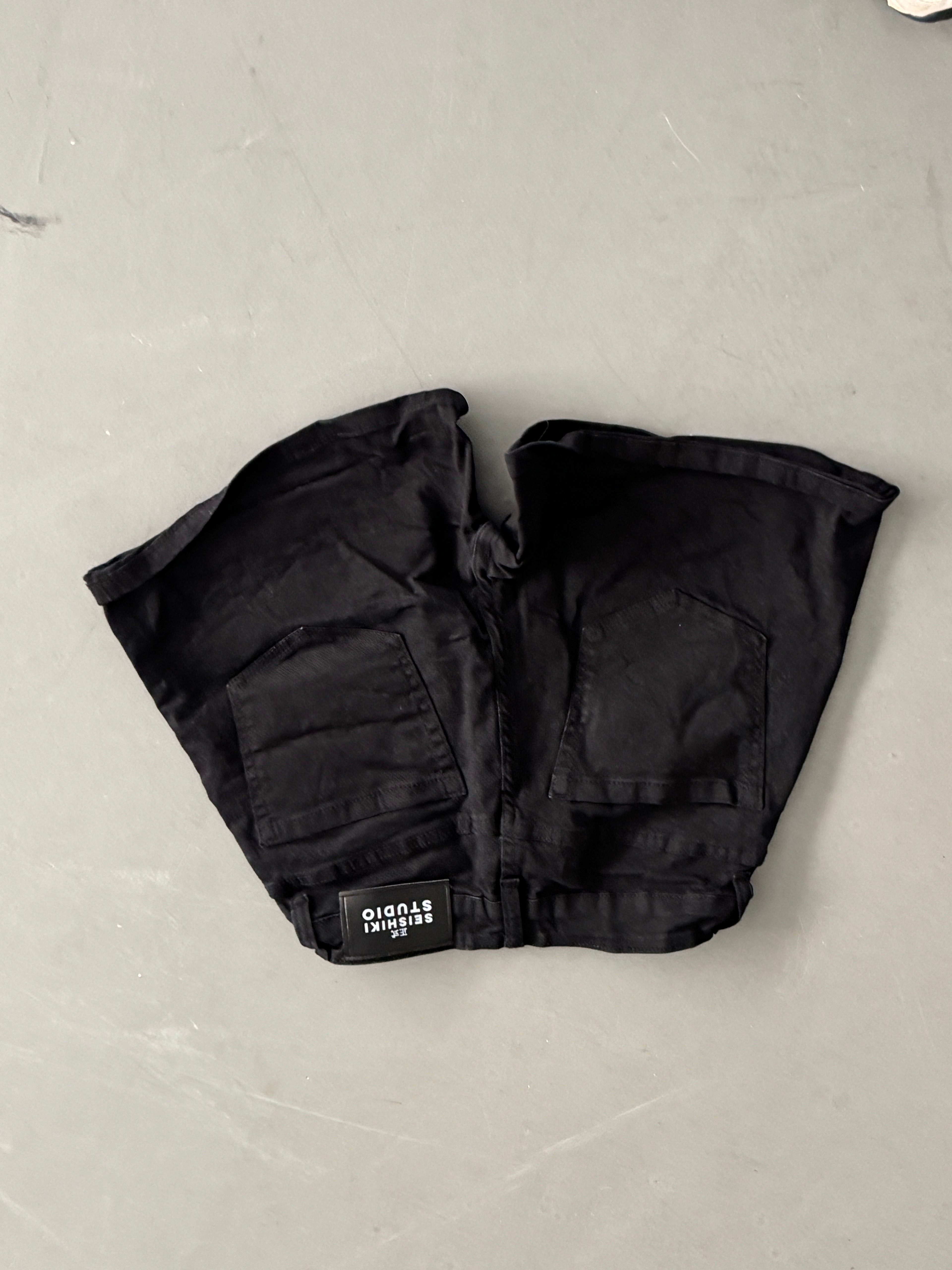 SAMPLE 066 - SIZE 38