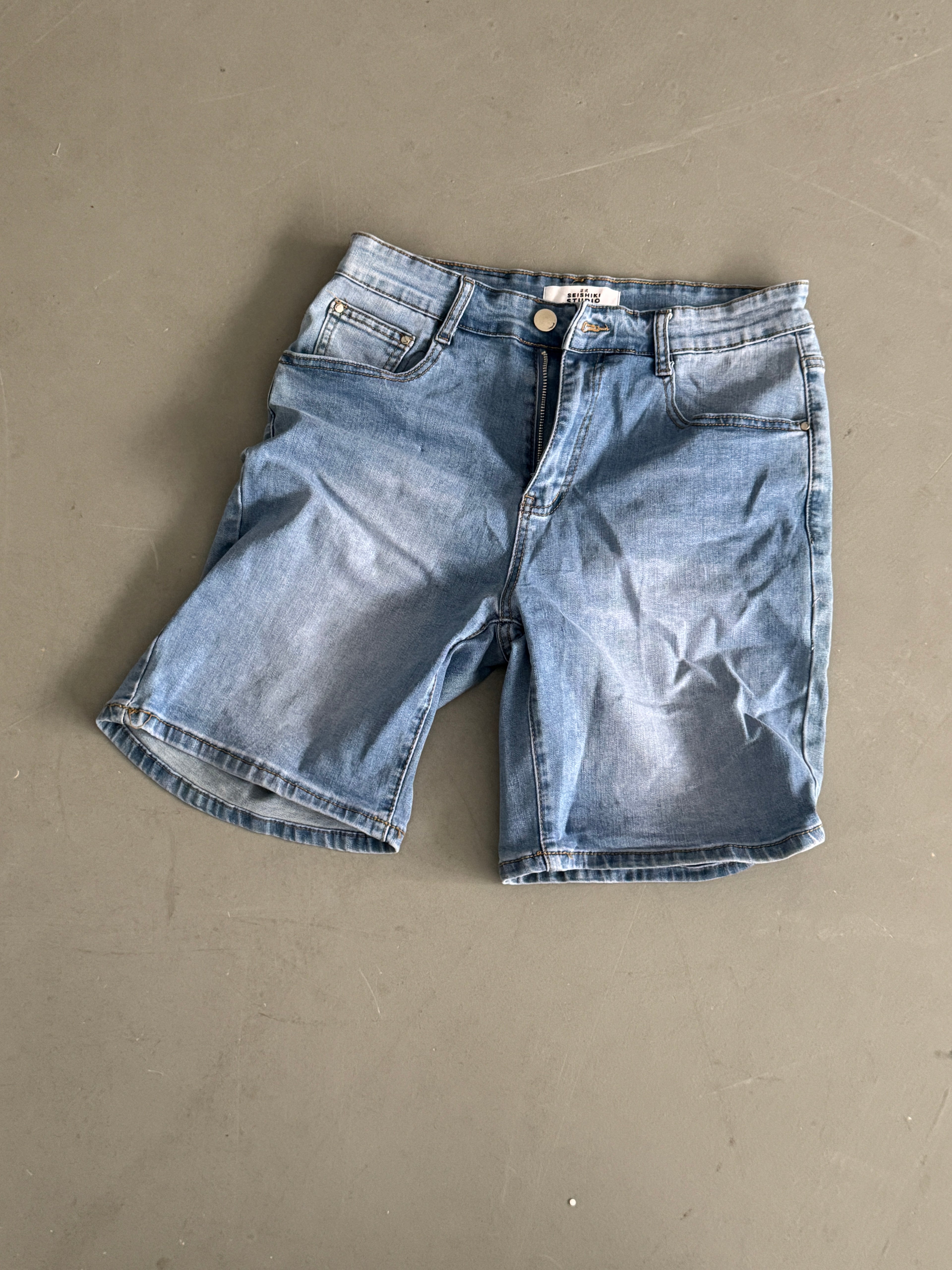 SAMPLE 070 - SIZE 40