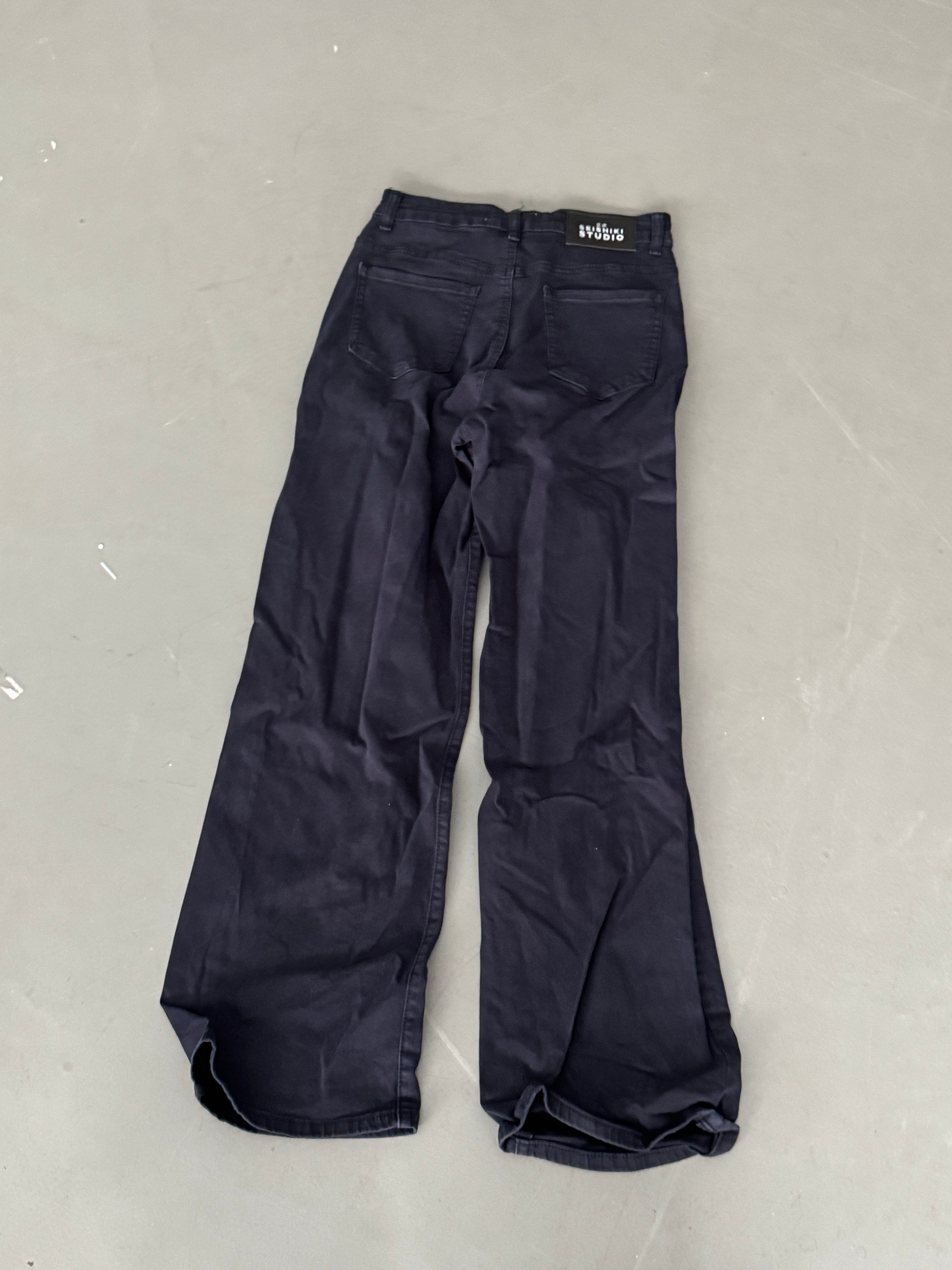 SAMPLE 072 - SIZE 38