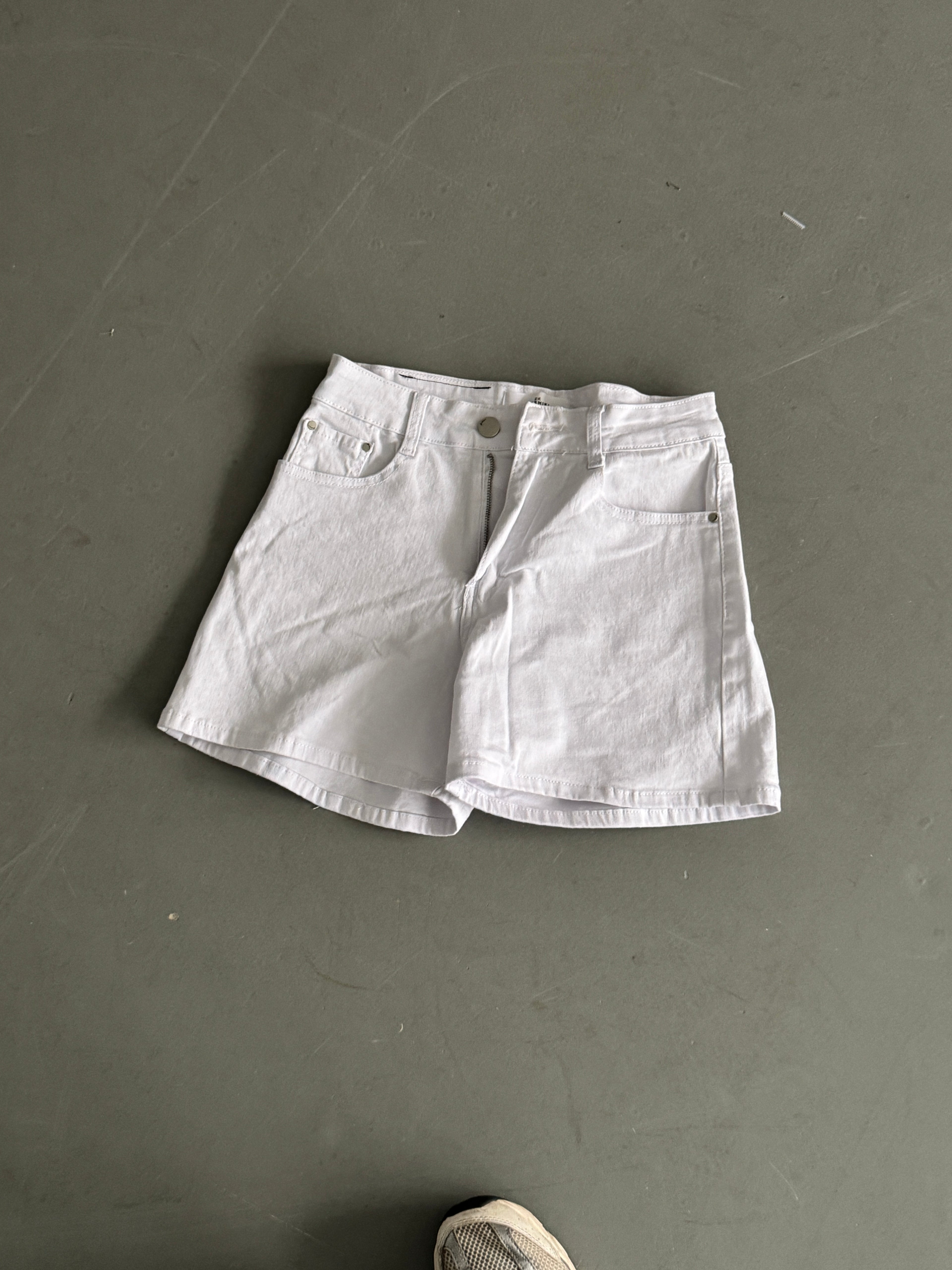 SAMPLE 081 - SIZE 38