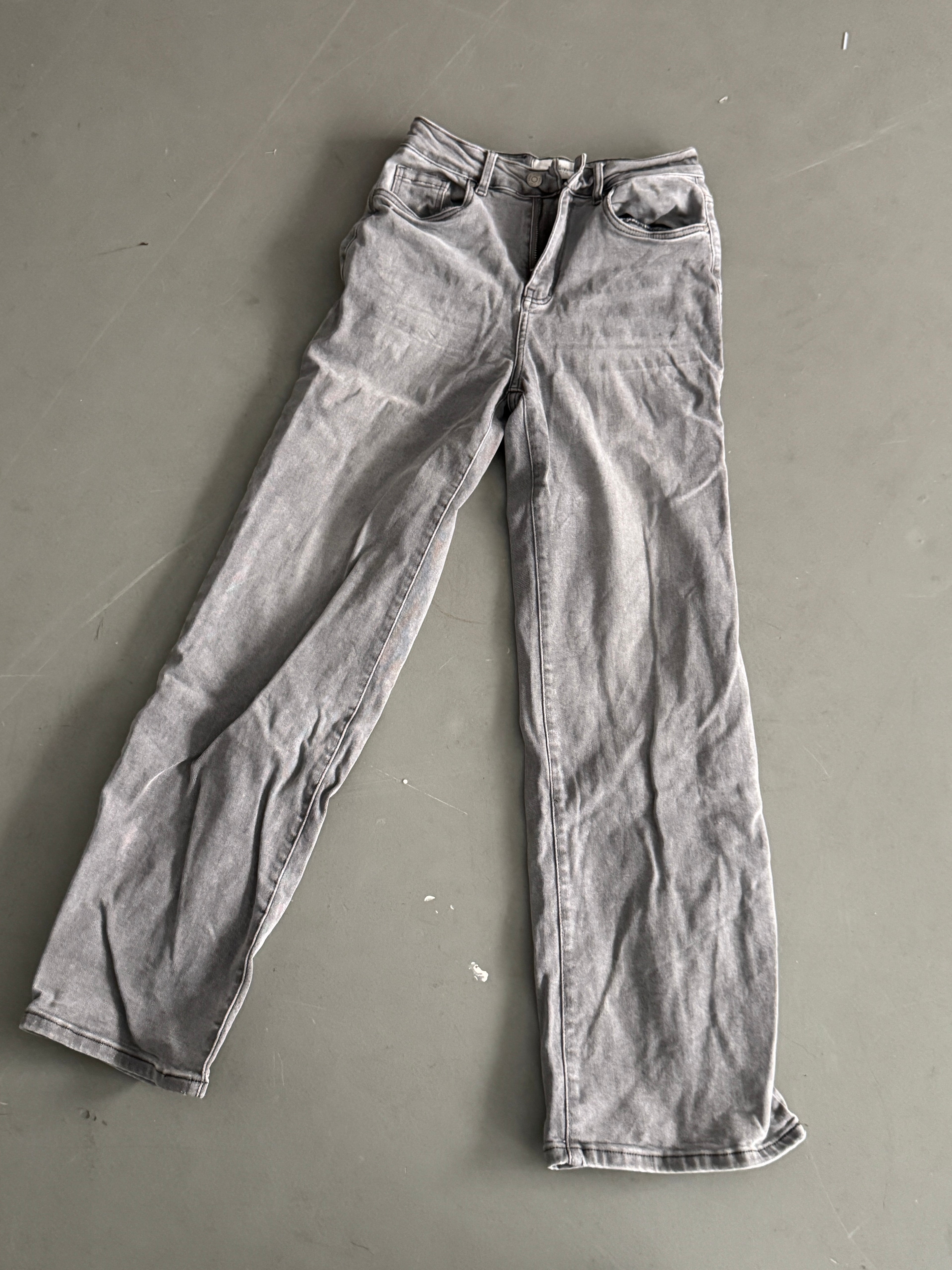 SAMPLE 085 - SIZE 38