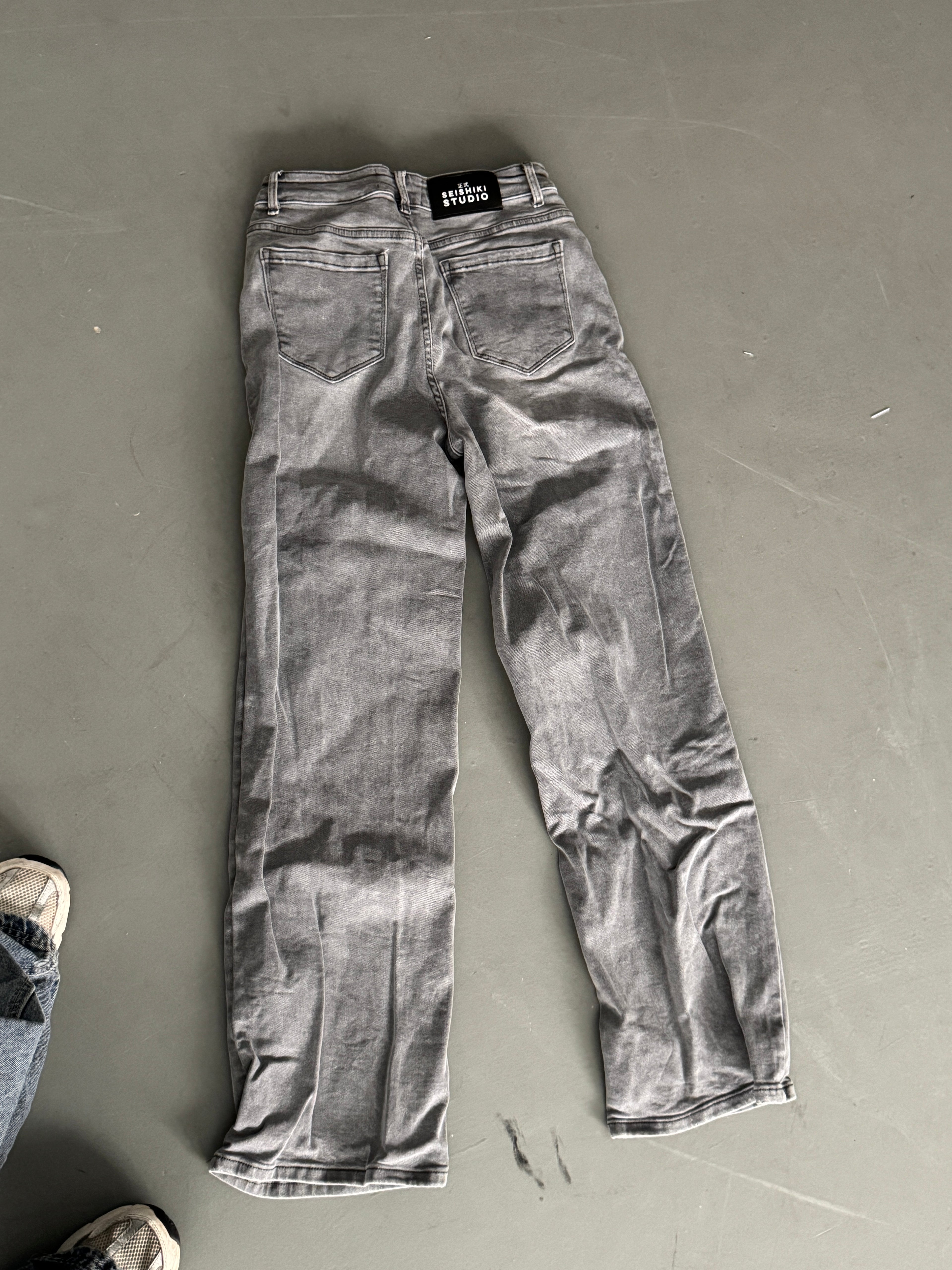 SAMPLE 085 - SIZE 38