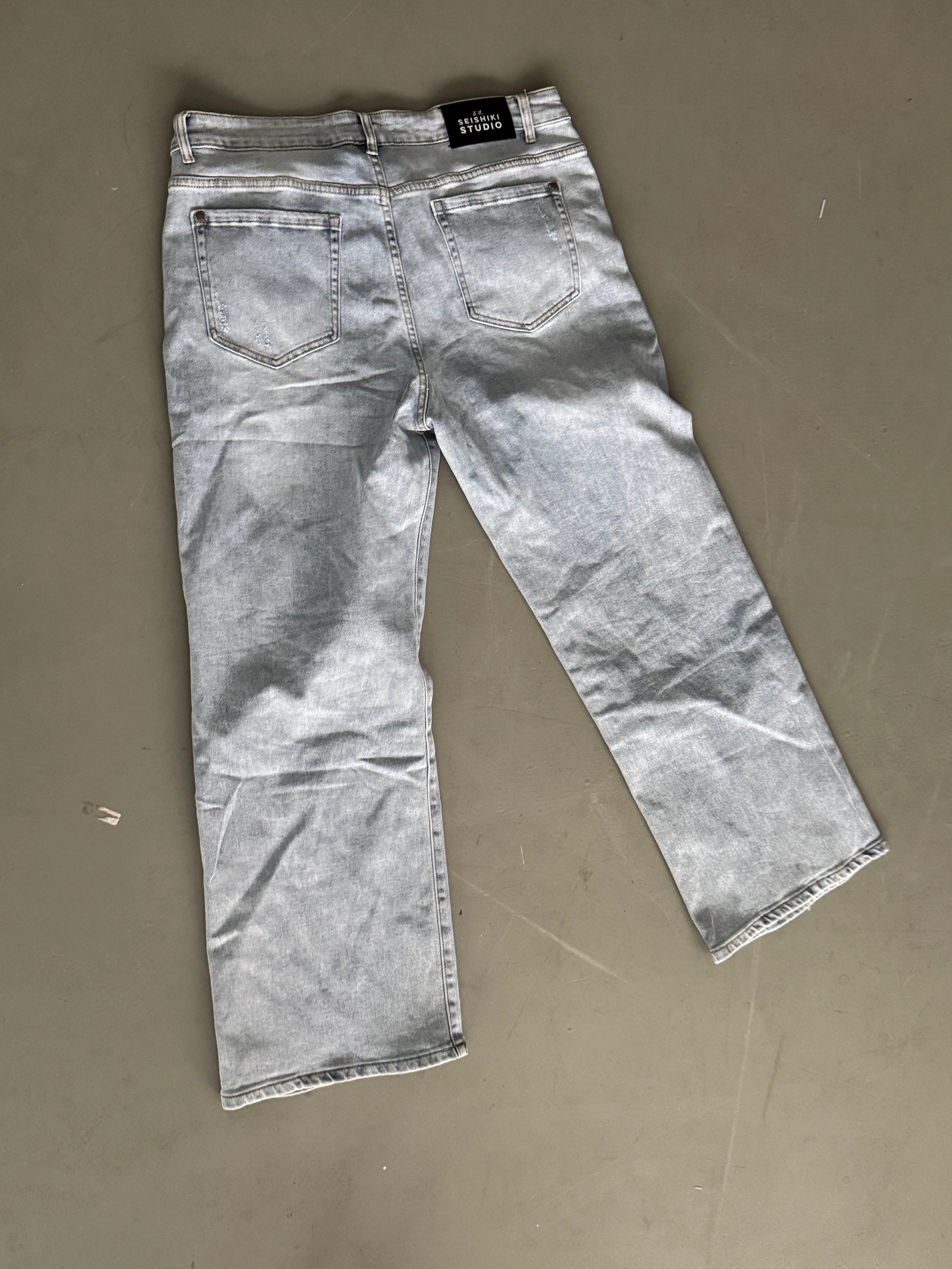 SAMPLE 094 - SIZE 48