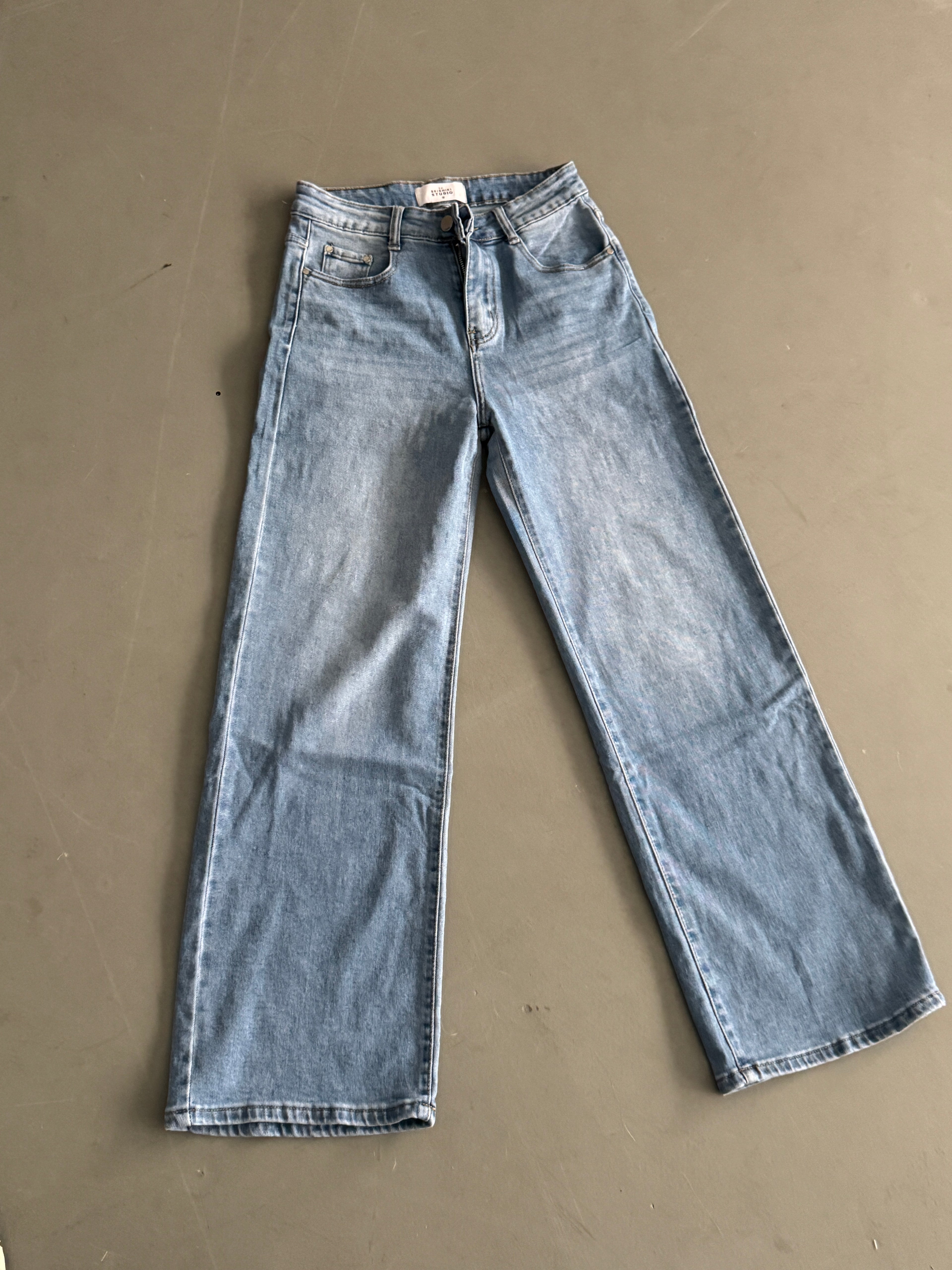 SAMPLE 095 - SIZE 38