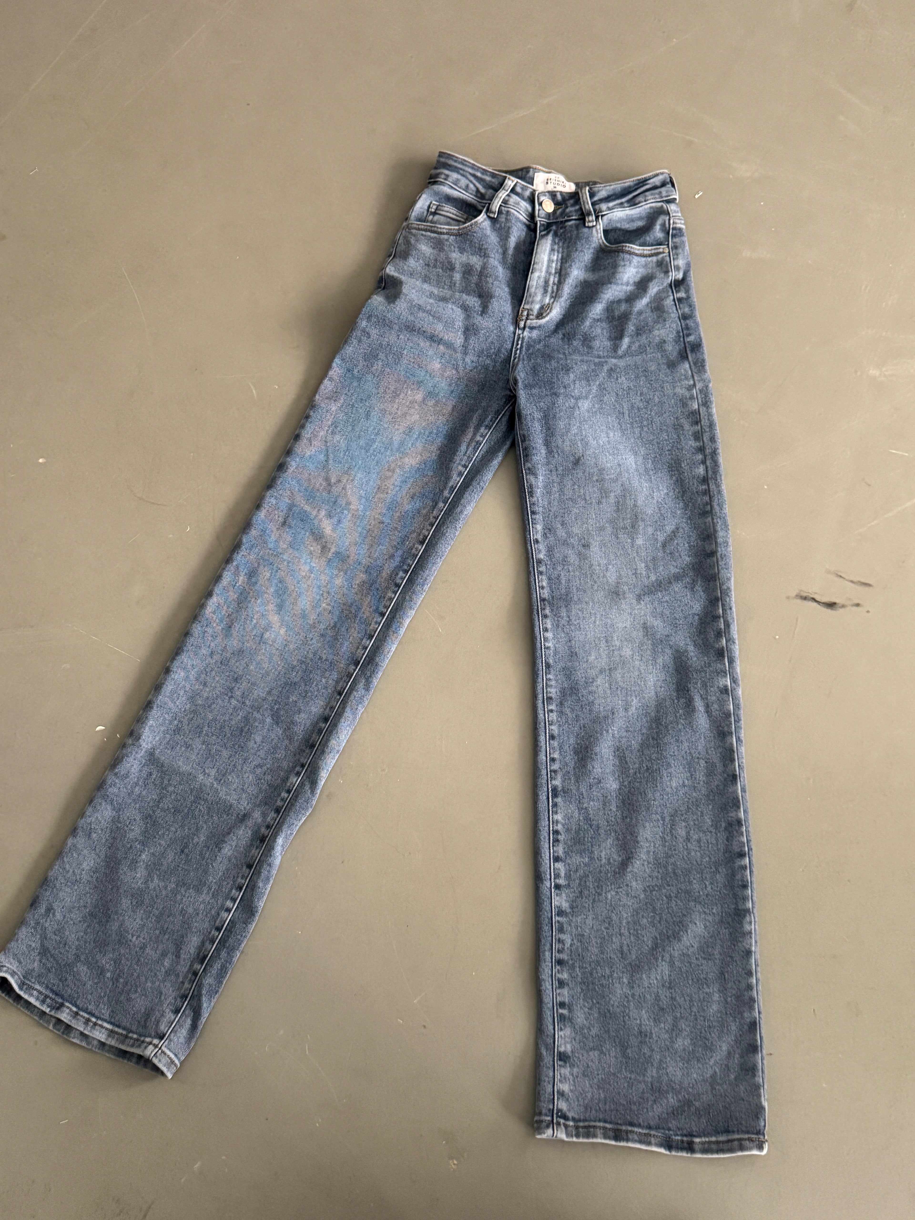 SAMPLE 098 - SIZE 36 TALL