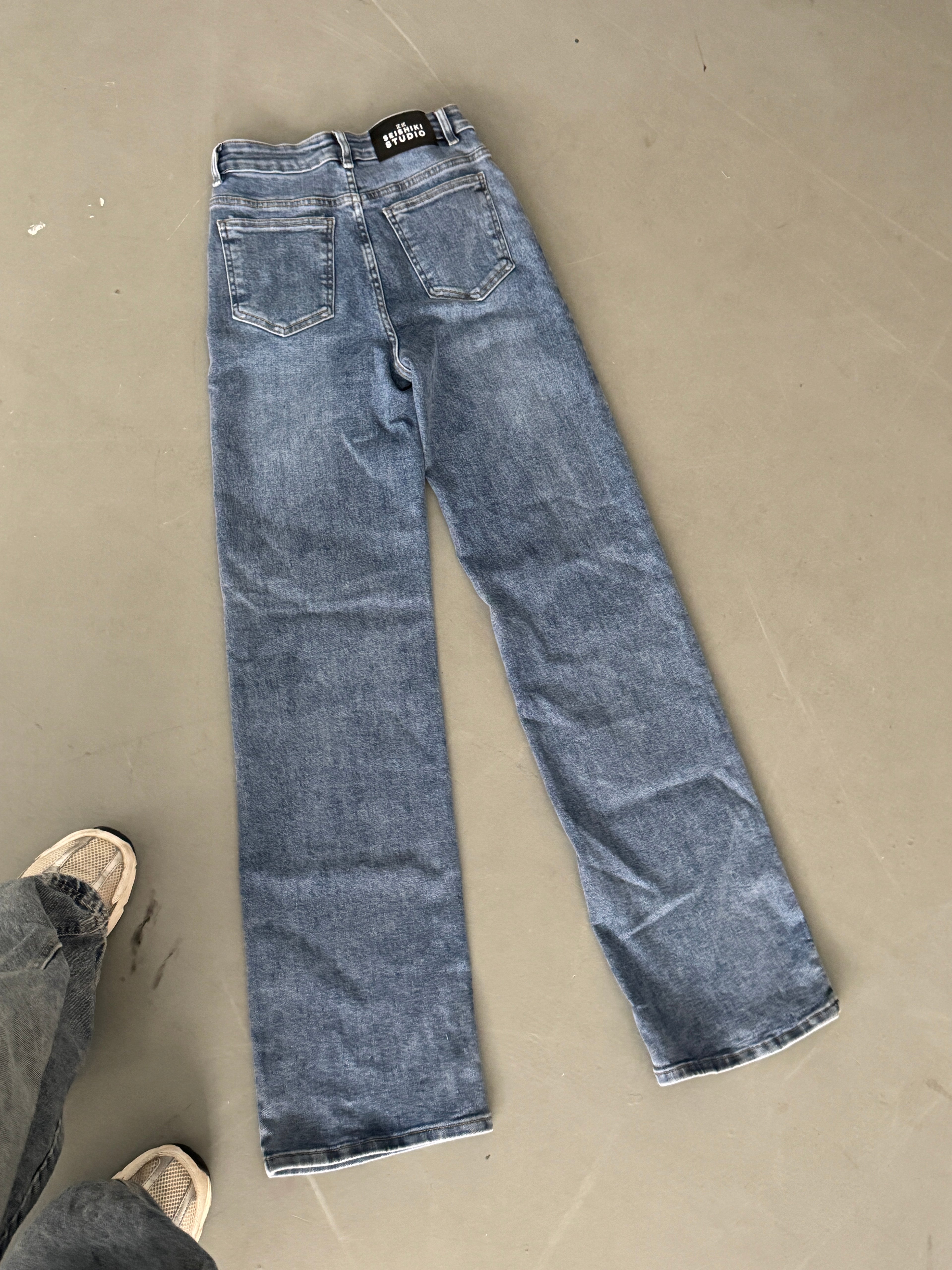 SAMPLE 098 - SIZE 36 TALL