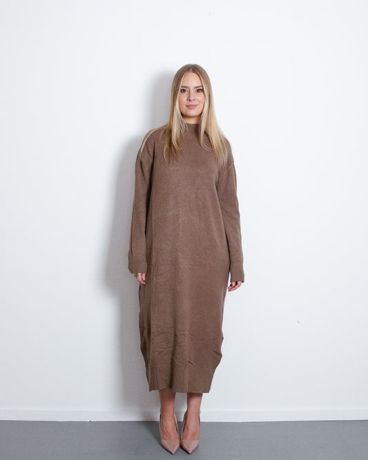 ARISU Sweaterdress BROWN