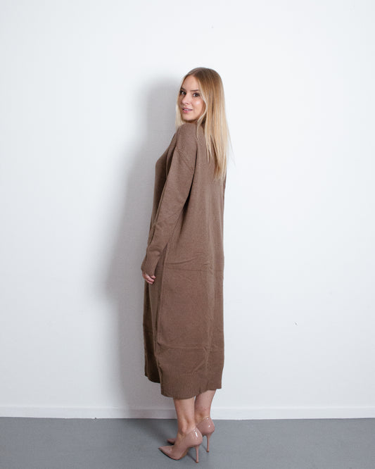 ARISU Sweaterdress BROWN