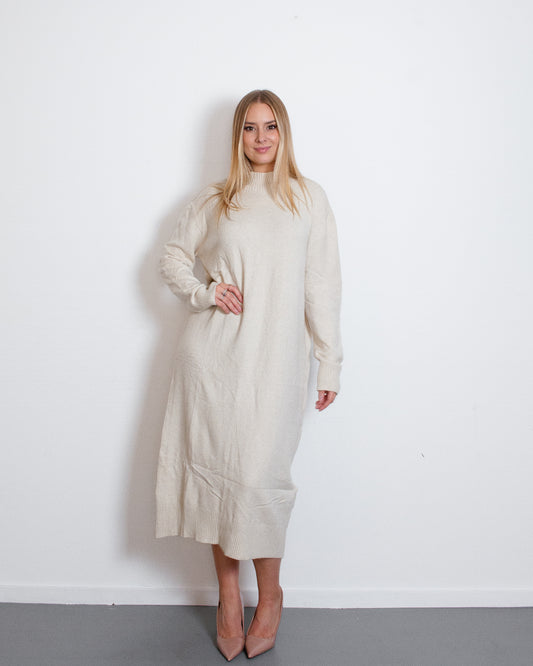 ARISU Sweaterdress BEIGE