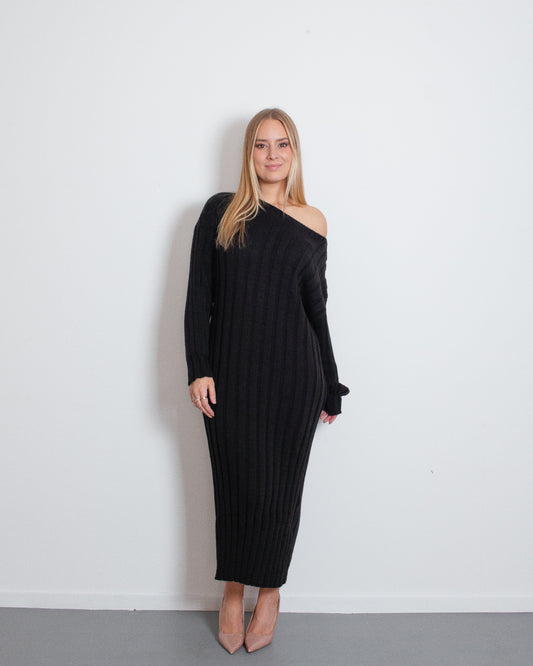 SOBU Sweaterdress BLACK