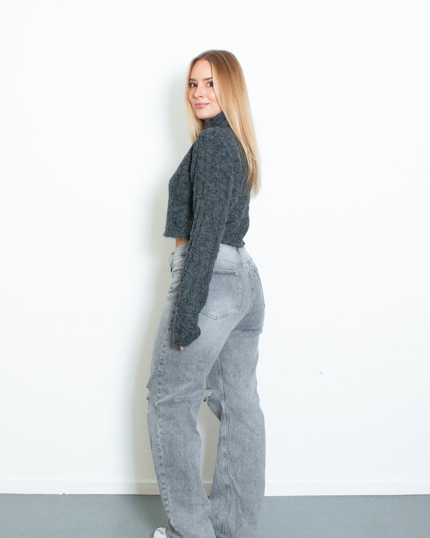 KANATA Cropped Sweater DARK GREY