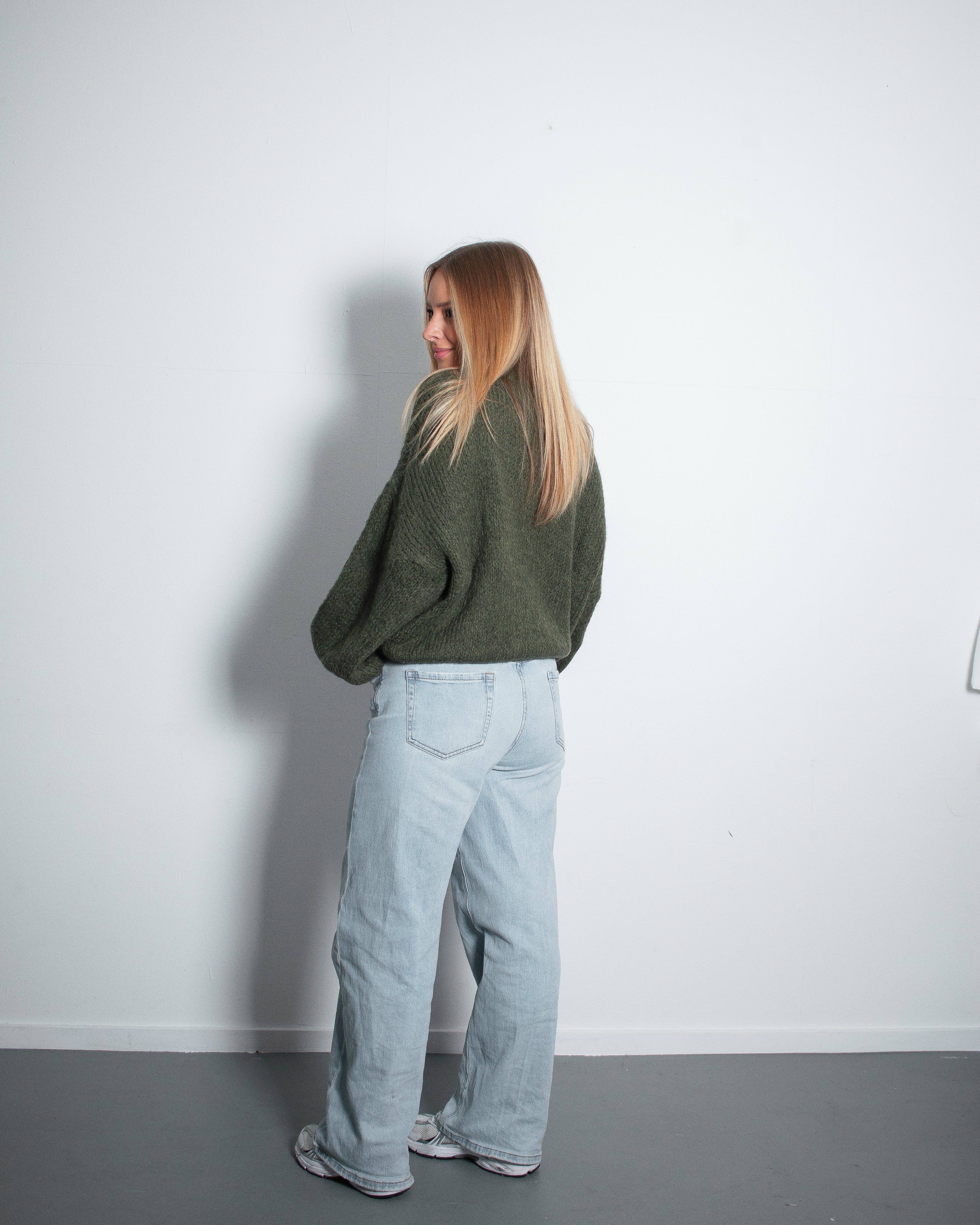 KONETO Sweater OLIVE