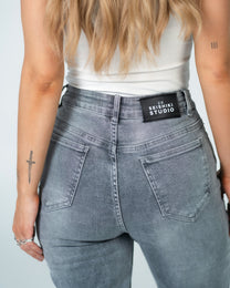 003 - THE SUPER STRETCHY WIDE LEG JEANS GREY - INSEAM 79CM - SEISHIKI STUDIO