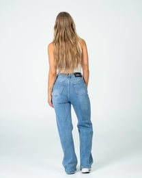 Super Stretchy Bootcut Jeans Light Wash, curvy fit, 79 cm inseam – SEISHIKI STUDIO
