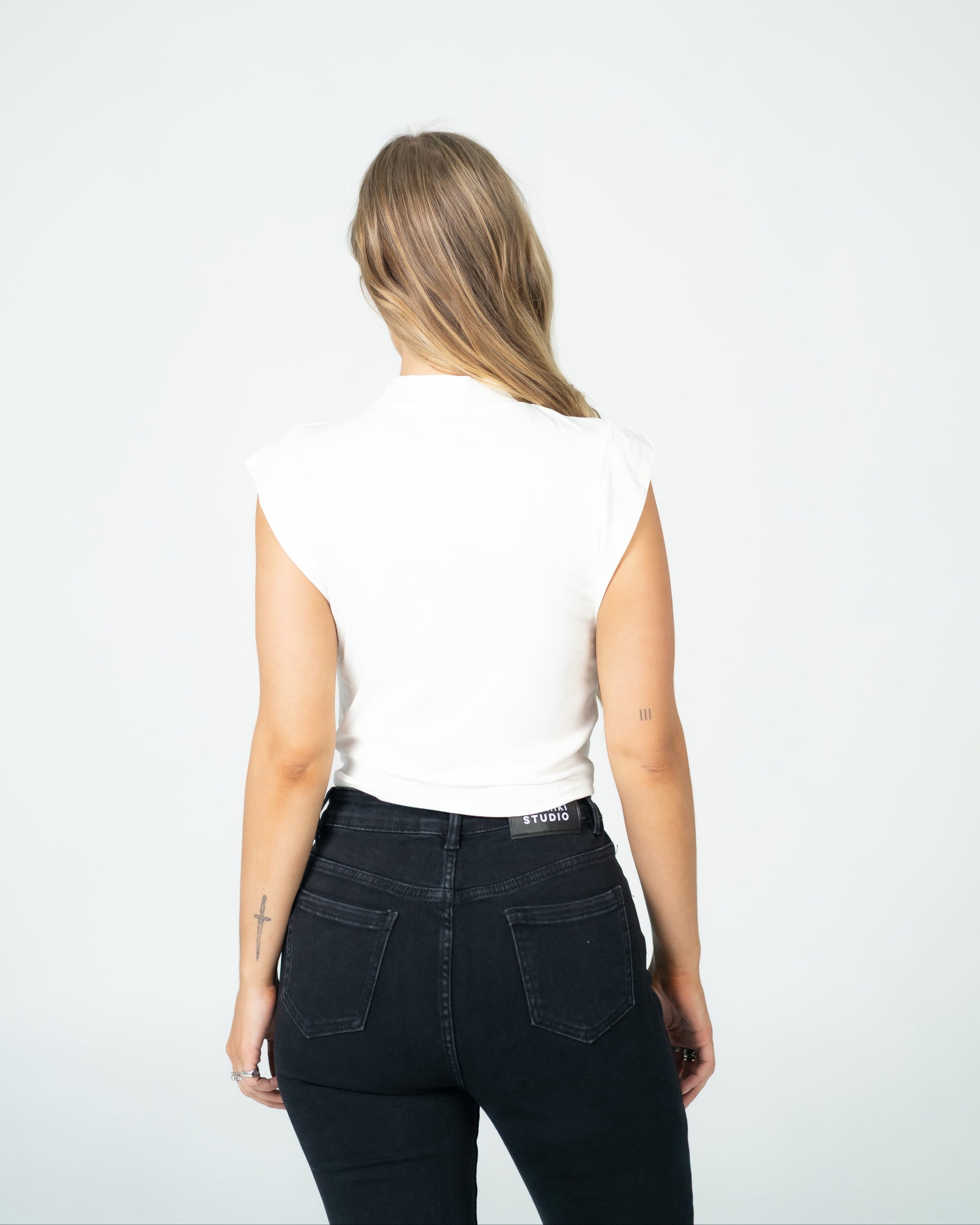 KINZOKU Top WHITE