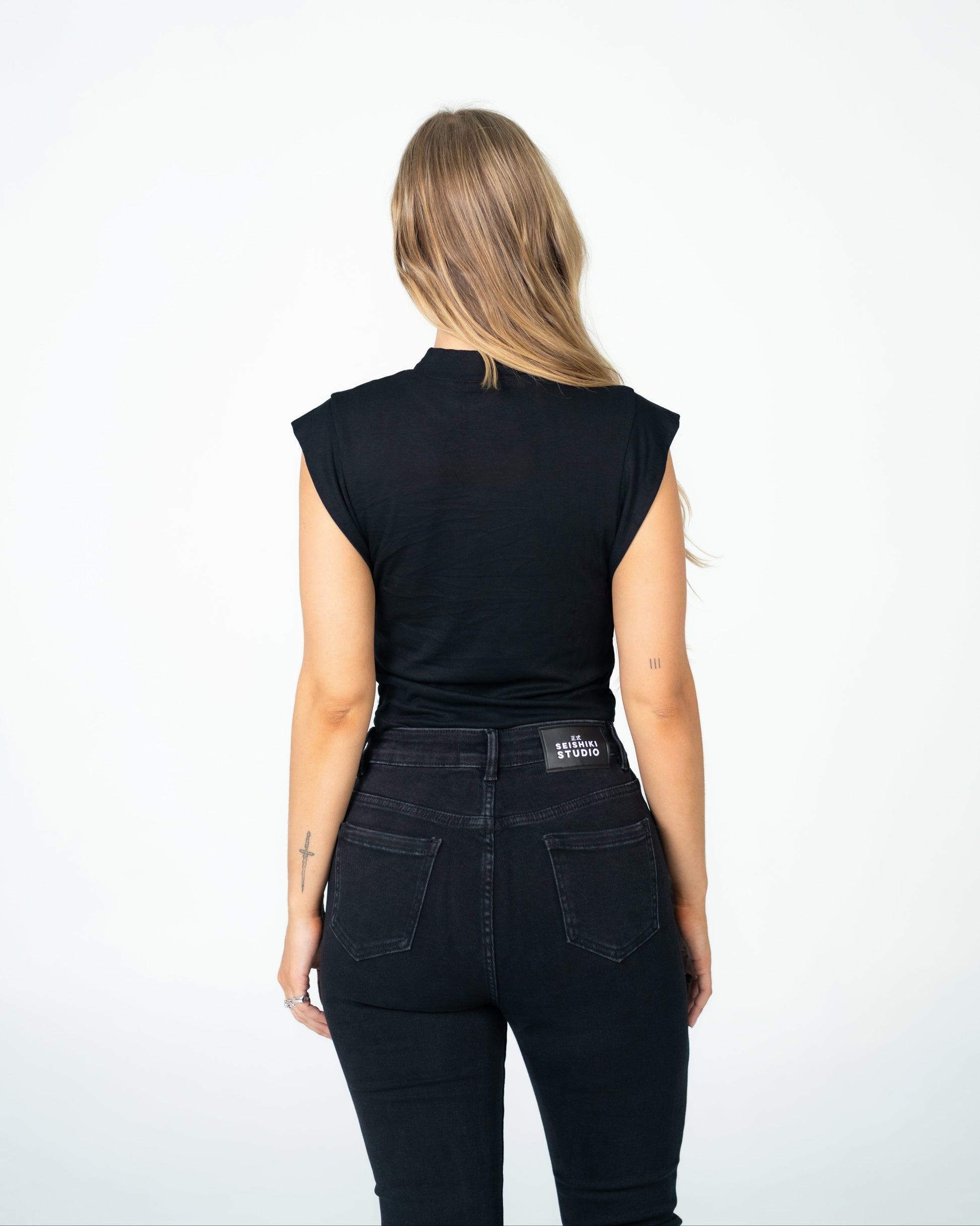 KINZOKU Top BLACK