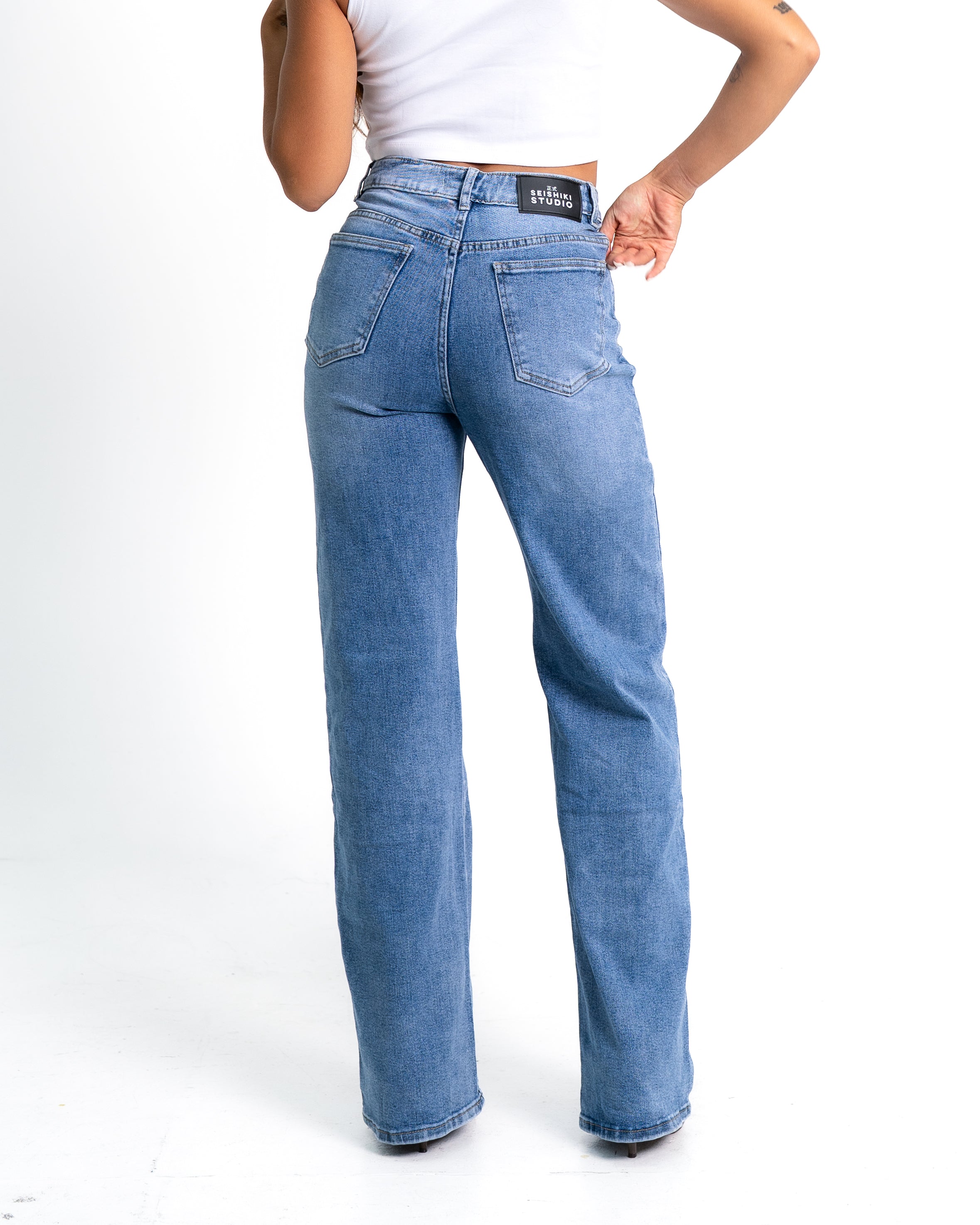 HIGH WAIST WIDE LEG LIGHT WASH JEANS - INSEAM 86 CM