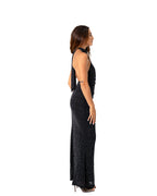 Schwarzes Kleid mit hohem Kragen und Glitzer