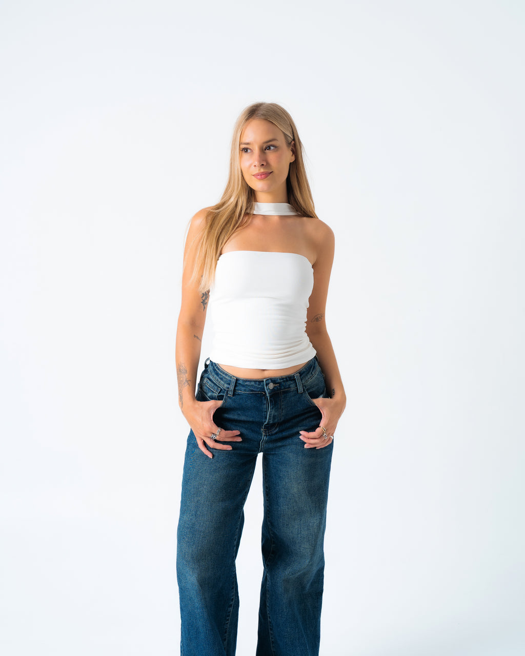 ASHIKUBI Top WHITE
