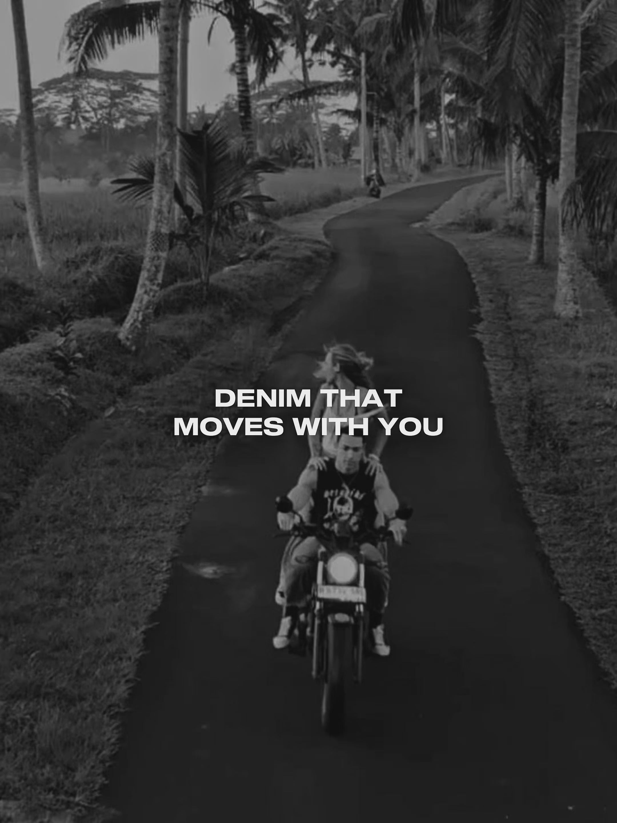 SEISHIKI STUDIO Super Stretchy Buttery Top Shortsleeve Beige main image 1